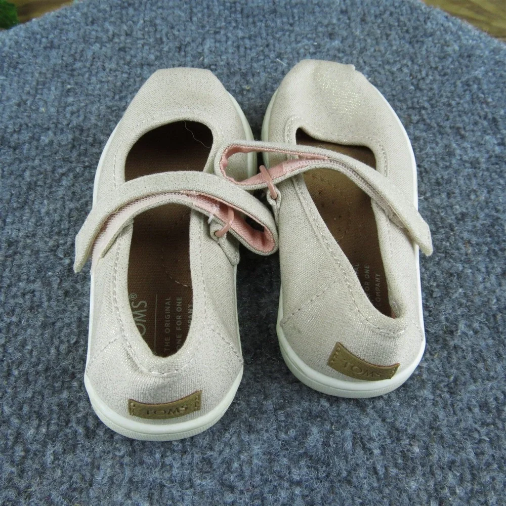 Toms girls mary
